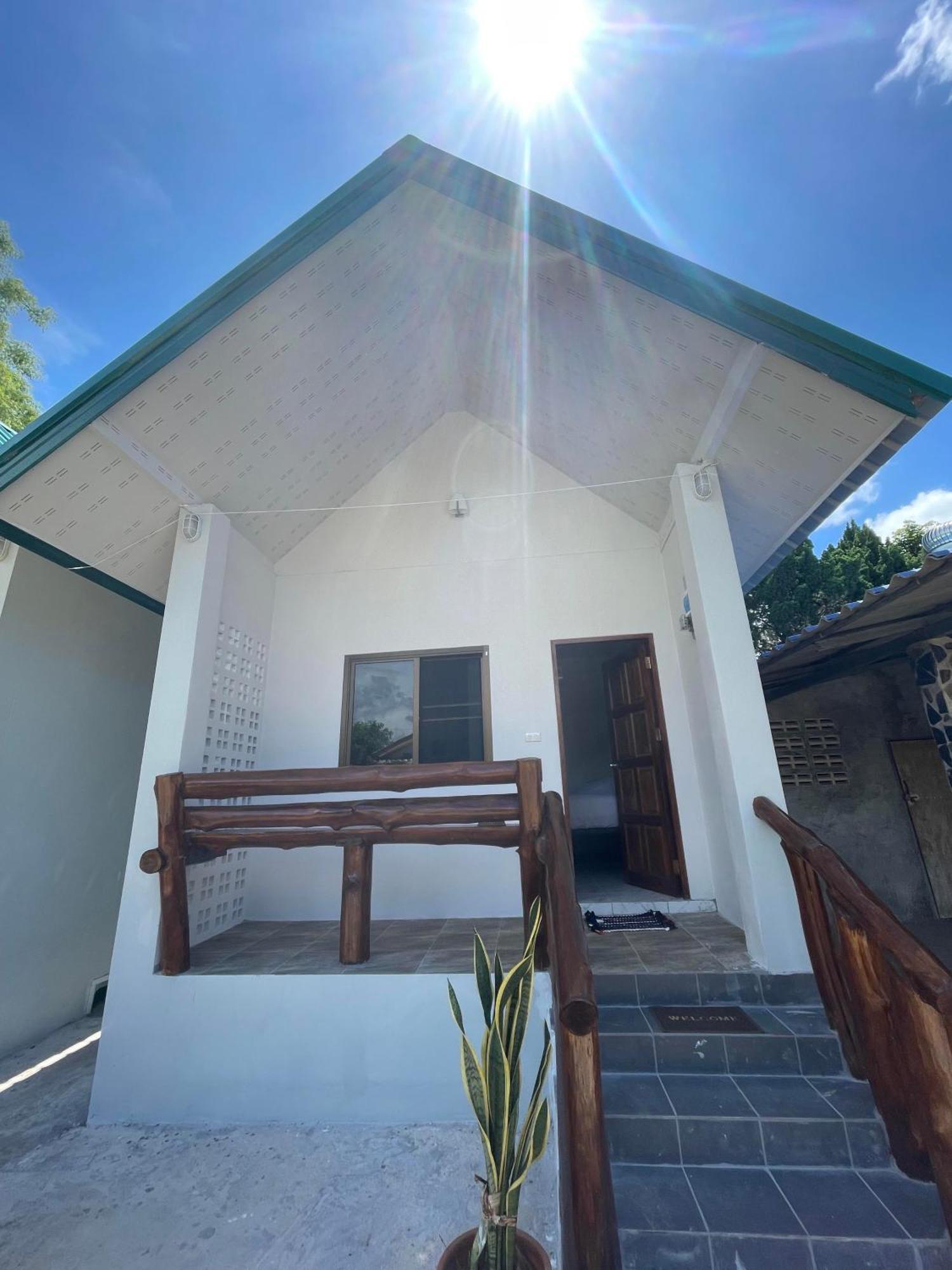Lungsonhouse Pai Villa Exterior photo