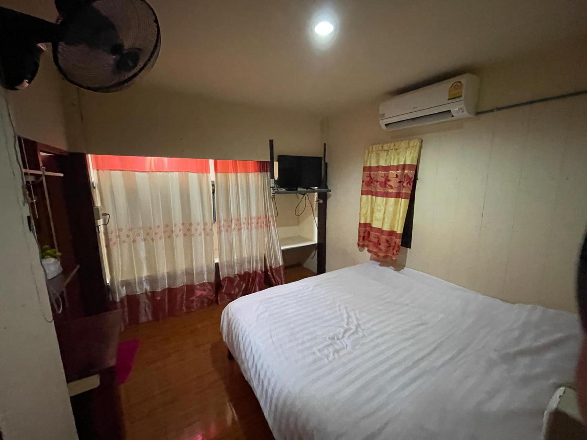 Lungsonhouse Pai Villa Exterior photo
